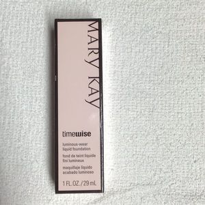 Mary Kay Timewise liquid foundation beige 4